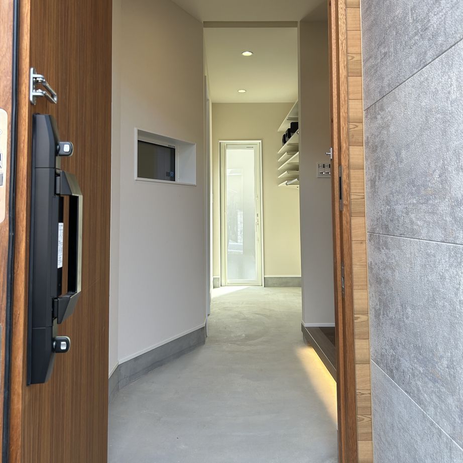 エイジングハウス 【間取り図有/3000万円台】デザイン×光で理想の空間。建築家と建てる”好き”を最大限に詰め込んだ家の建築実例画像6