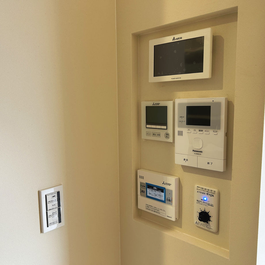 エイジングハウス 【間取り図有/3000万円台】デザイン×光で理想の空間。建築家と建てる”好き”を最大限に詰め込んだ家の建築実例画像9