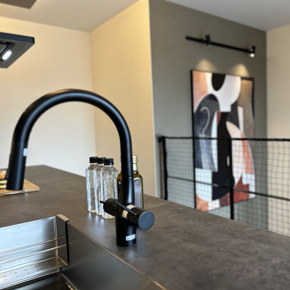 エイジングハウス 【間取り図有/3000万円台】デザイン×光で理想の空間。建築家と建てる”好き”を最大限に詰め込んだ家の建築実例画像12