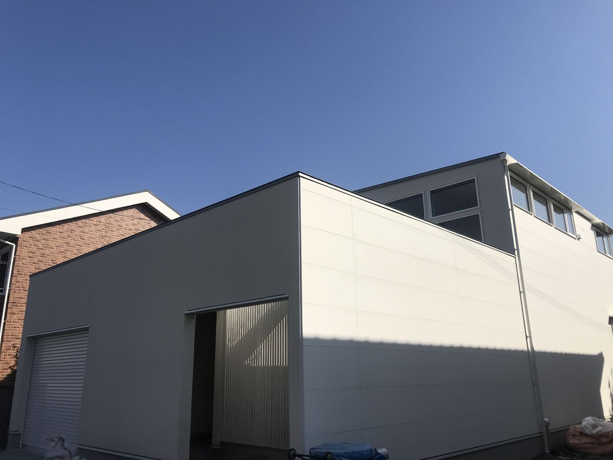 エイジングハウス 【間取り図有/3000万円台】真っ白なスタイリッシュな外観と、生活動線に徹底的にこだわったお家の建築実例画像4