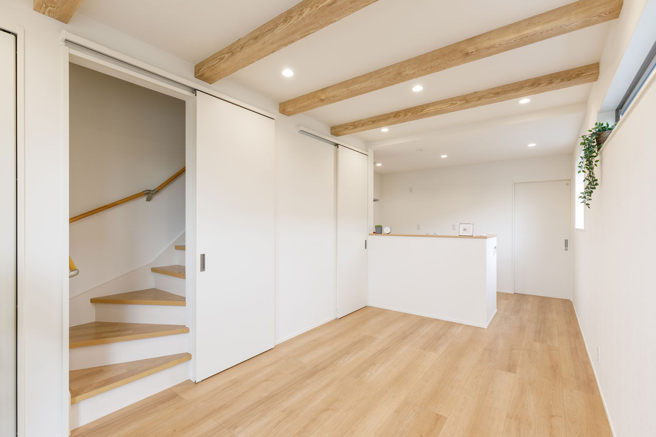 アトリエツバキ 一級建築士事務所 【1000万円台/狭小/間取り図】間口の狭い20.7坪の細長敷地に建つ音楽教室のある3階建ての建築実例画像9