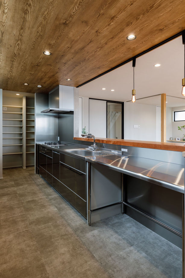 アトリエツバキ 一級建築士事務所 【1000万円台/間取り図】料理も音楽もとことん楽しめる27畳のテラスから絶景を眺められる家の建築実例画像6