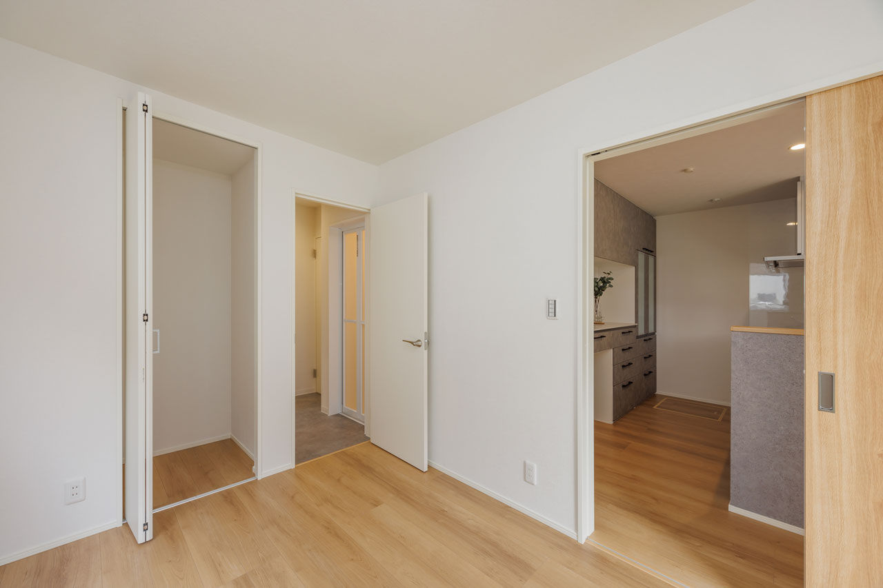 アトリエツバキ 一級建築士事務所 【2000万円台/二世帯/間取り図】事務所と住まい、それぞれの使いやすさにこだわった二世帯住宅の建築実例画像6