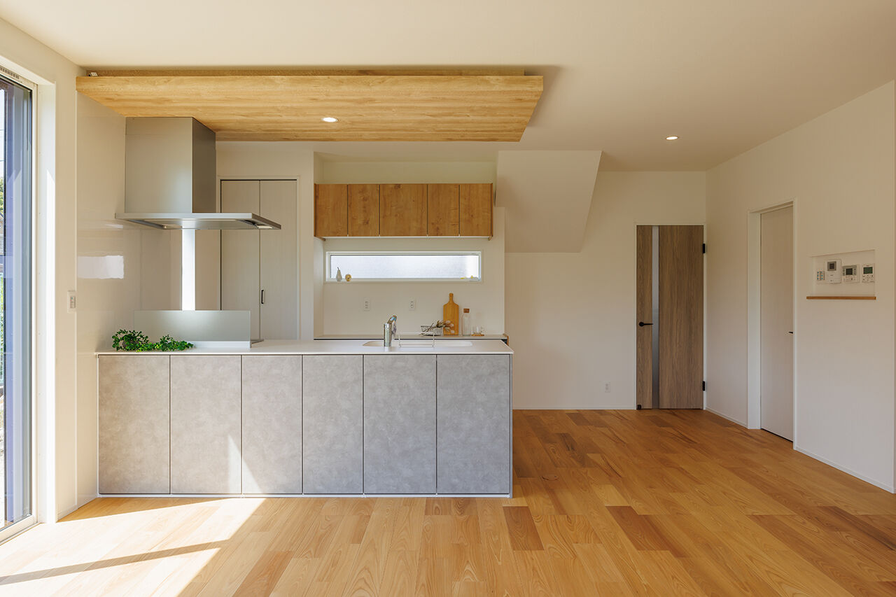 アトリエツバキ 一級建築士事務所 【1000万円台/間取り図】LDK＋和室で広々くつろげる、子どもの成長を願ってこだわった住まいの建築実例画像3