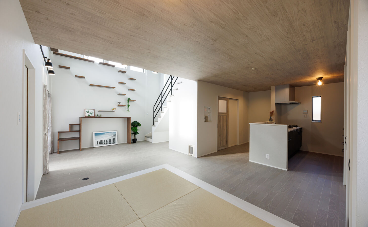 アトリエツバキ 一級建築士事務所 【1000万円台/30坪台/車・バイク駐車可/間取り】変形地を活かした螺旋状のキャットウォークのある家の建築実例画像4