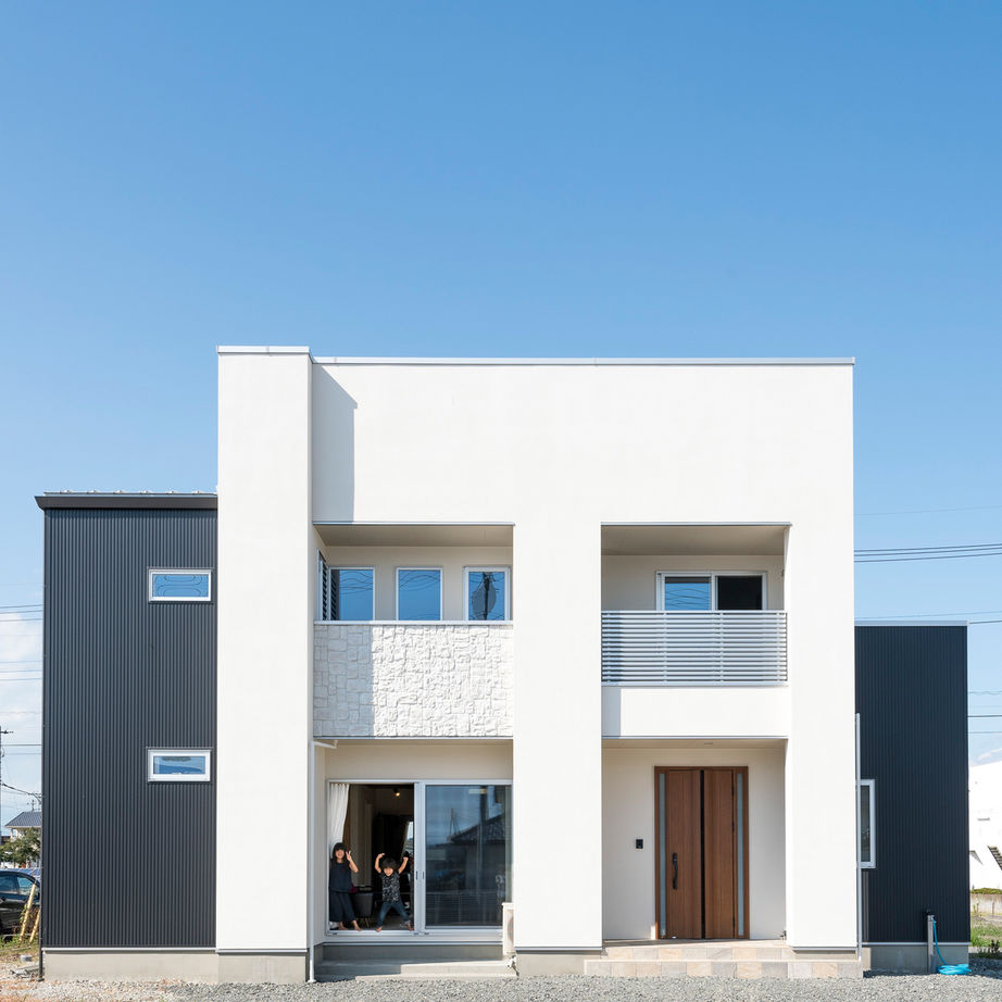 エヌハウス 【3000万円台/40坪台/吹き抜け/スキップフロア】高い対応力に大満足！デザインと住み心地の両立を実現の建築実例画像3