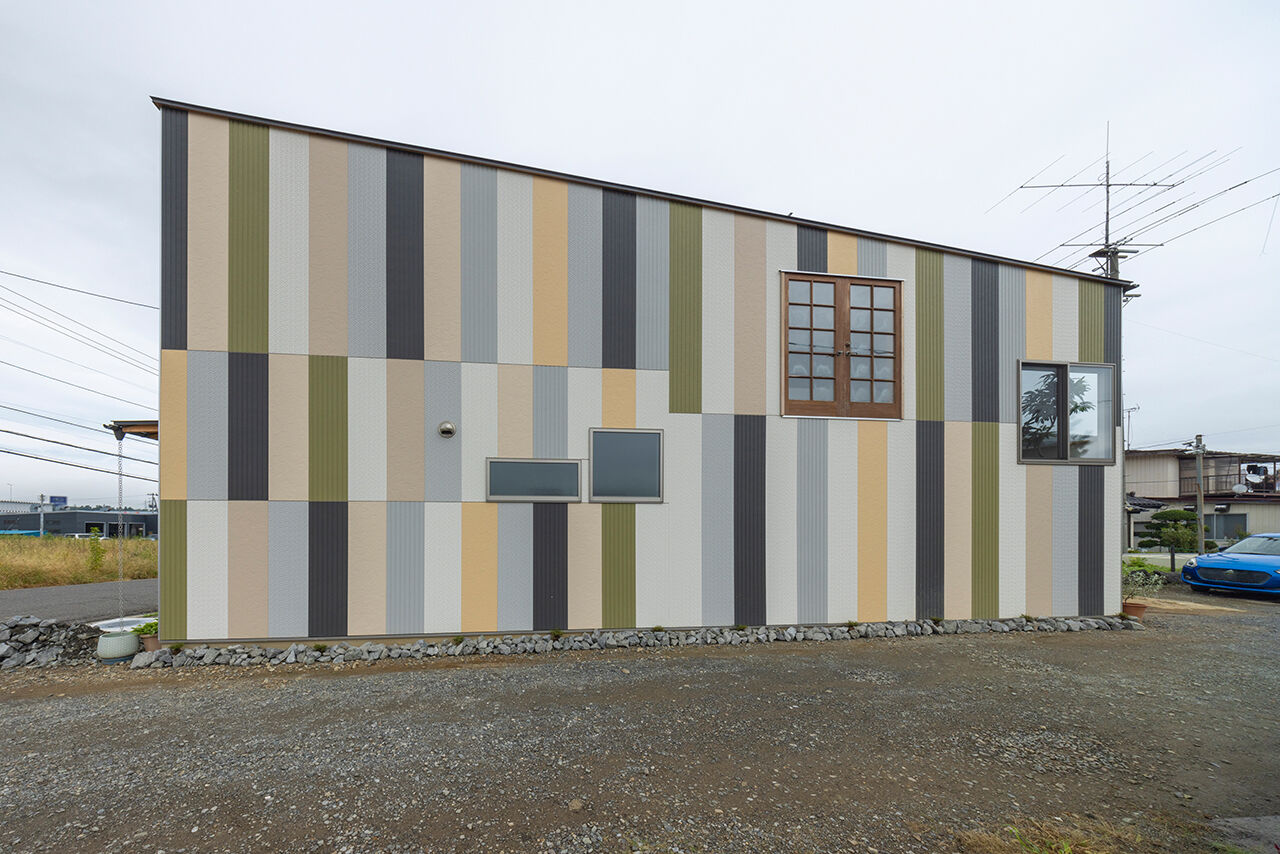 エアコーポレーション 【間取り図有｜1500万円｜1LDK｜建築家と建てる｜変形狭小地｜3フロア構造】1間半間口の家の建築実例画像2