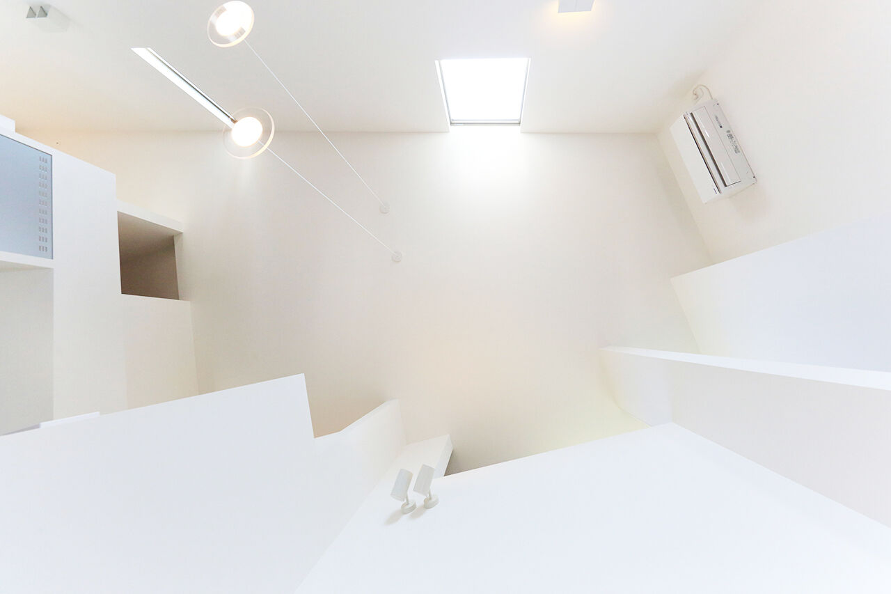 エアコーポレーション 【間取り図有｜2500万円台｜3LDK｜建築家と建てる｜狭小変形土地｜インナーガレージ】三角地の家の建築実例画像8