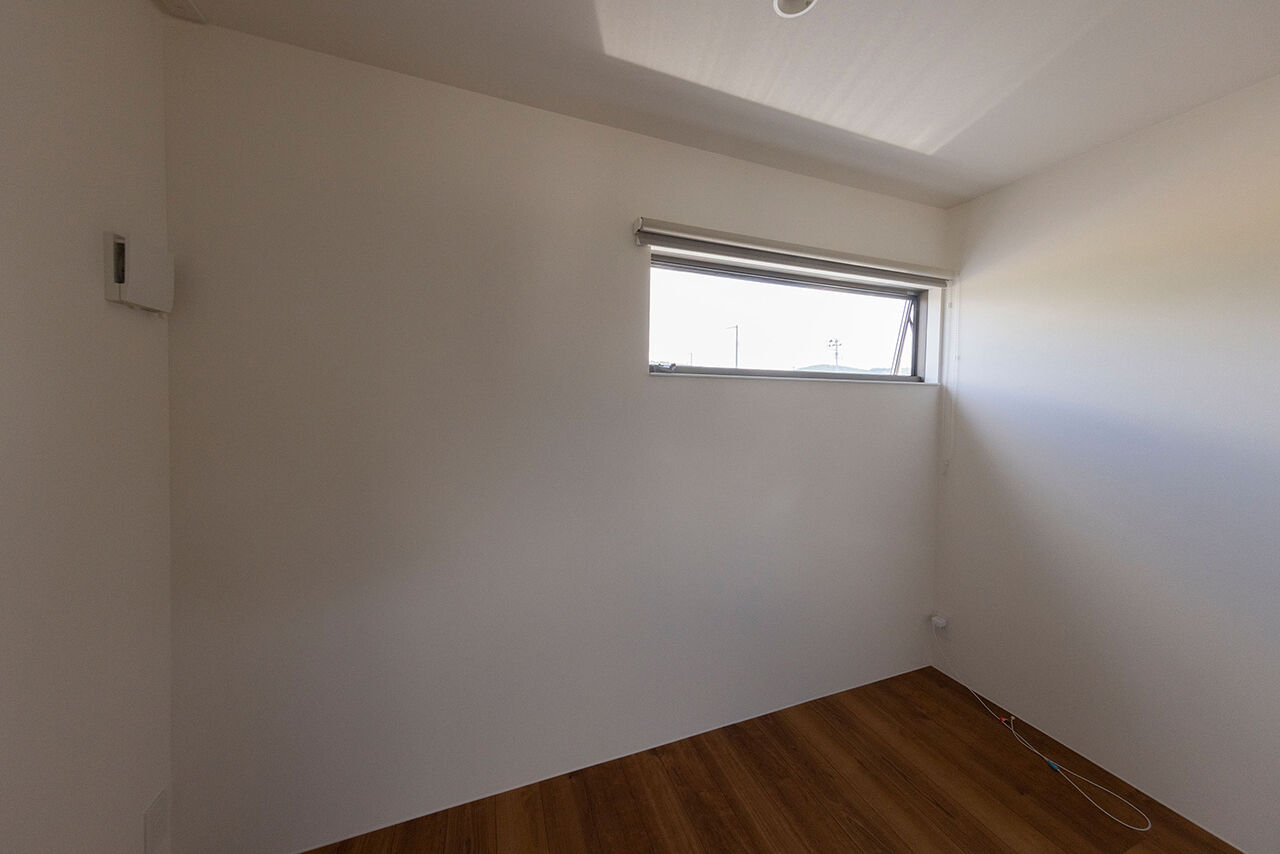 エアコーポレーション 【間取り図有｜2000万円～｜2LDK｜建築家と建てる｜モダン×無垢材】ふたつの中庭を持つ家の建築実例画像7