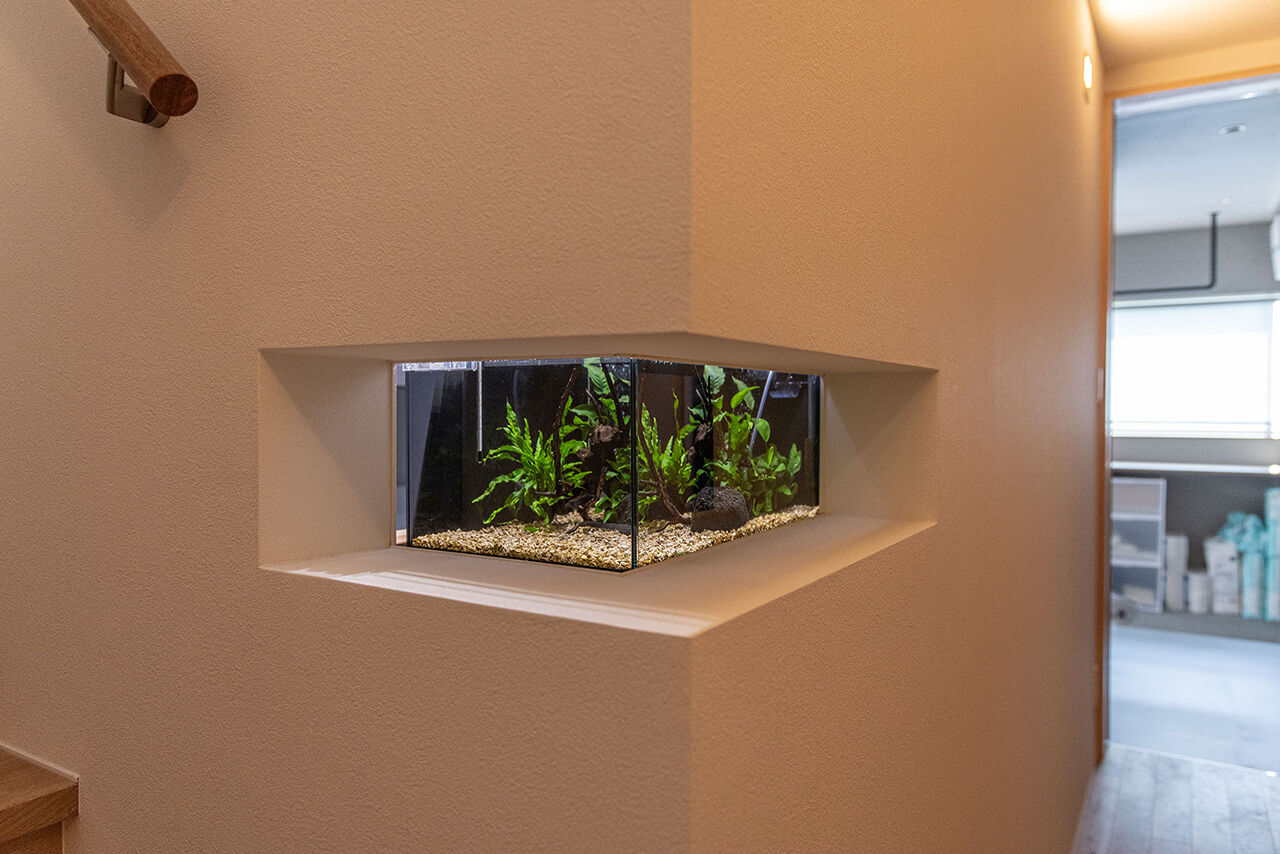 エアコーポレーション 【間取り図有｜2000万円～｜2LDK｜建築家と建てる｜モダン×無垢材】ふたつの中庭を持つ家の建築実例画像8