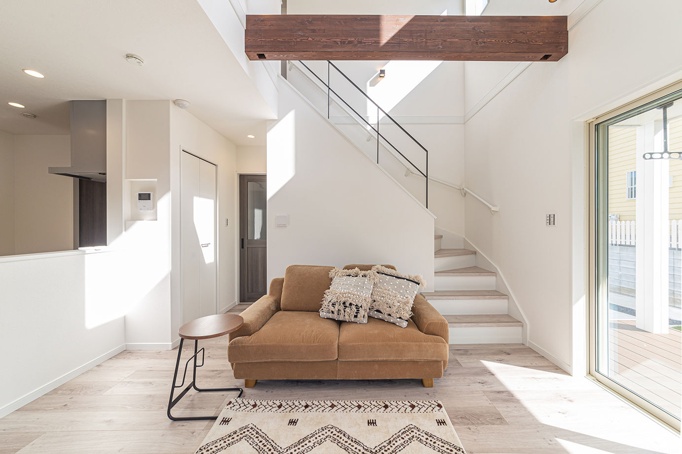 ブルージア 【2000万円台/間取り有】フレンチテイストを取り入れた、「都市型のアメリカンスタイル」の建築実例画像7