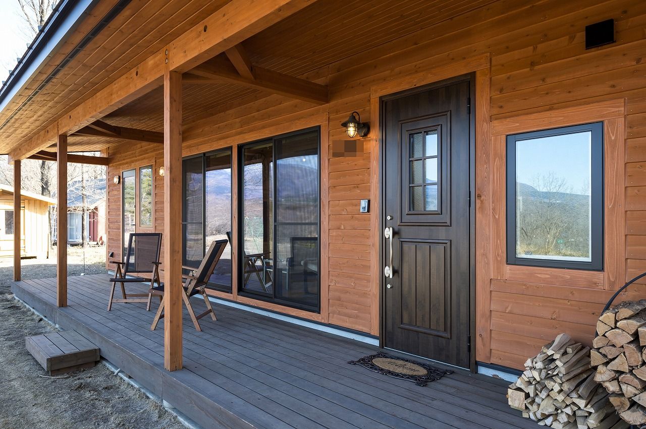 BinO太田 中村住宅工業 【COVACO #薪ストーブ #ガレージ #ウッドデッキ】木の温もりに包まれたログハウス風平屋の建築実例画像8