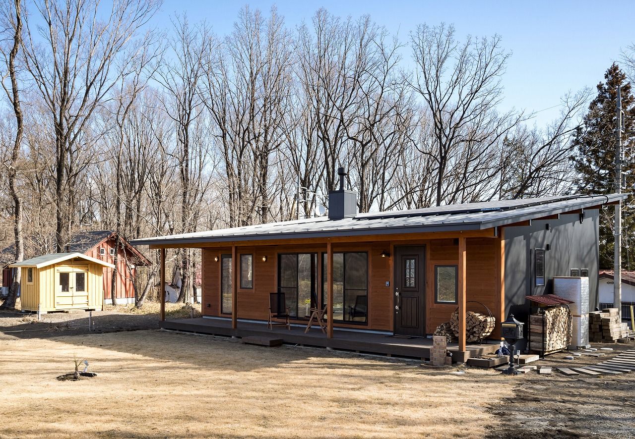 BinO太田 中村住宅工業 【COVACO #薪ストーブ #ガレージ #ウッドデッキ】木の温もりに包まれたログハウス風平屋の建築実例画像9