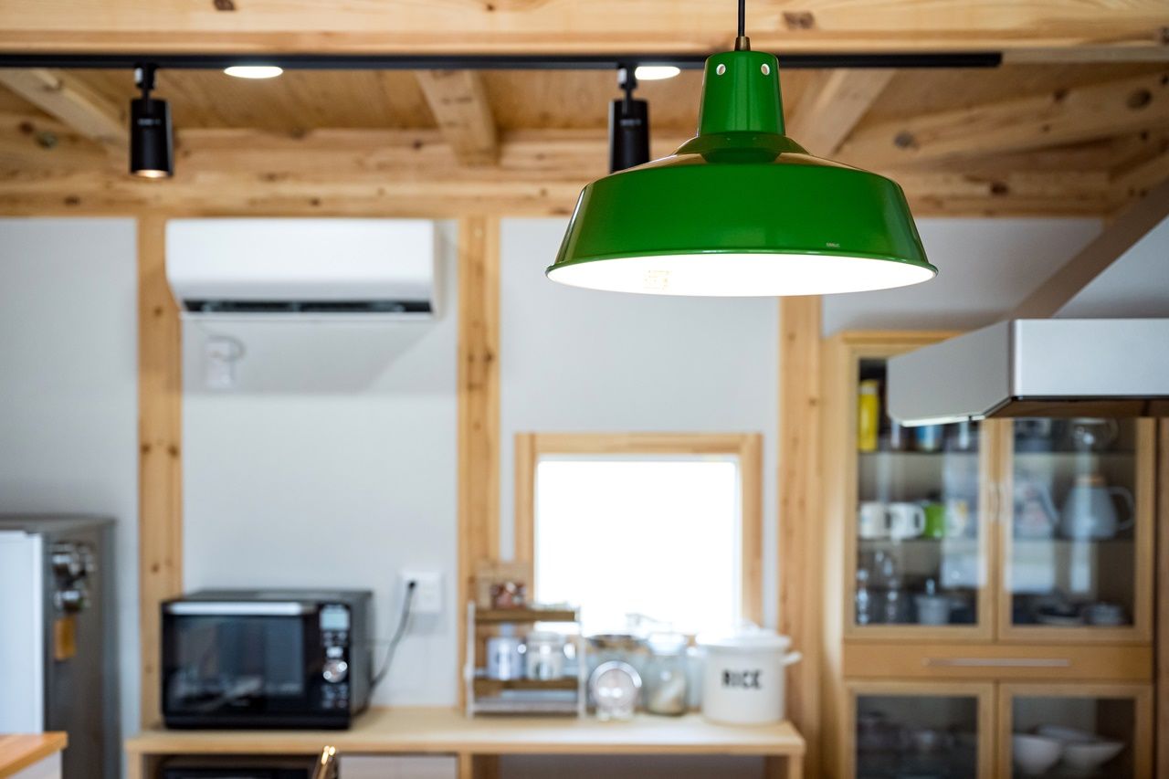 BinO太田 中村住宅工業 【COVACO ＃ウッドデッキ #造作棚】木の香りに包まれた、暮らしに手間をかけたくなる家の建築実例画像8