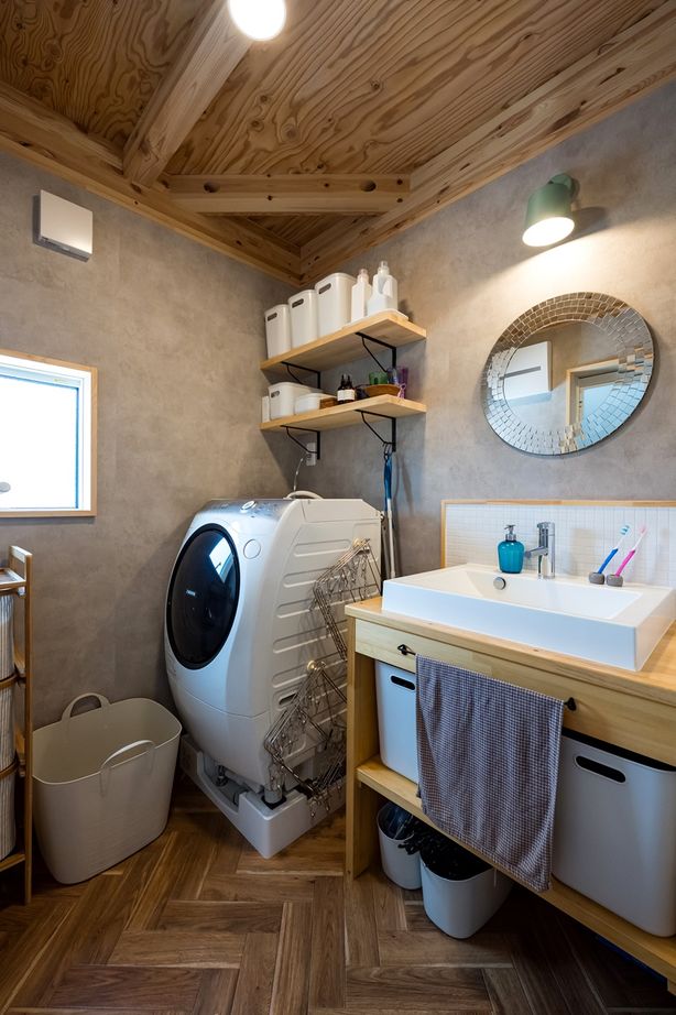 BinO太田 中村住宅工業 【COVACO ＃ウッドデッキ #造作棚】木の香りに包まれた、暮らしに手間をかけたくなる家の建築実例画像9