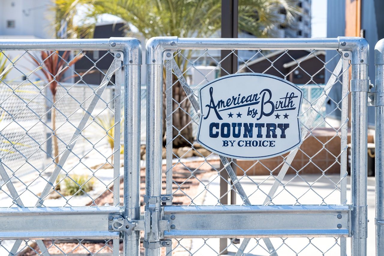 BinO太田 中村住宅工業 【WAVE #アメリカンスタイル #ヤシの木 #シアタールーム】ヤシの木が似合う遊びゴコロのある家の建築実例画像10