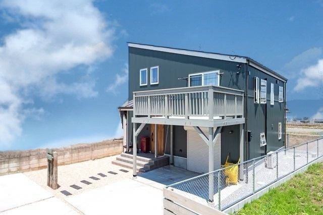 BinO太田 中村住宅工業 【WAVE #ガレージ #ウッドバルコニー #DIY】アウトドアもインドアも！丸ごと遊びつくす家の建築実例画像1