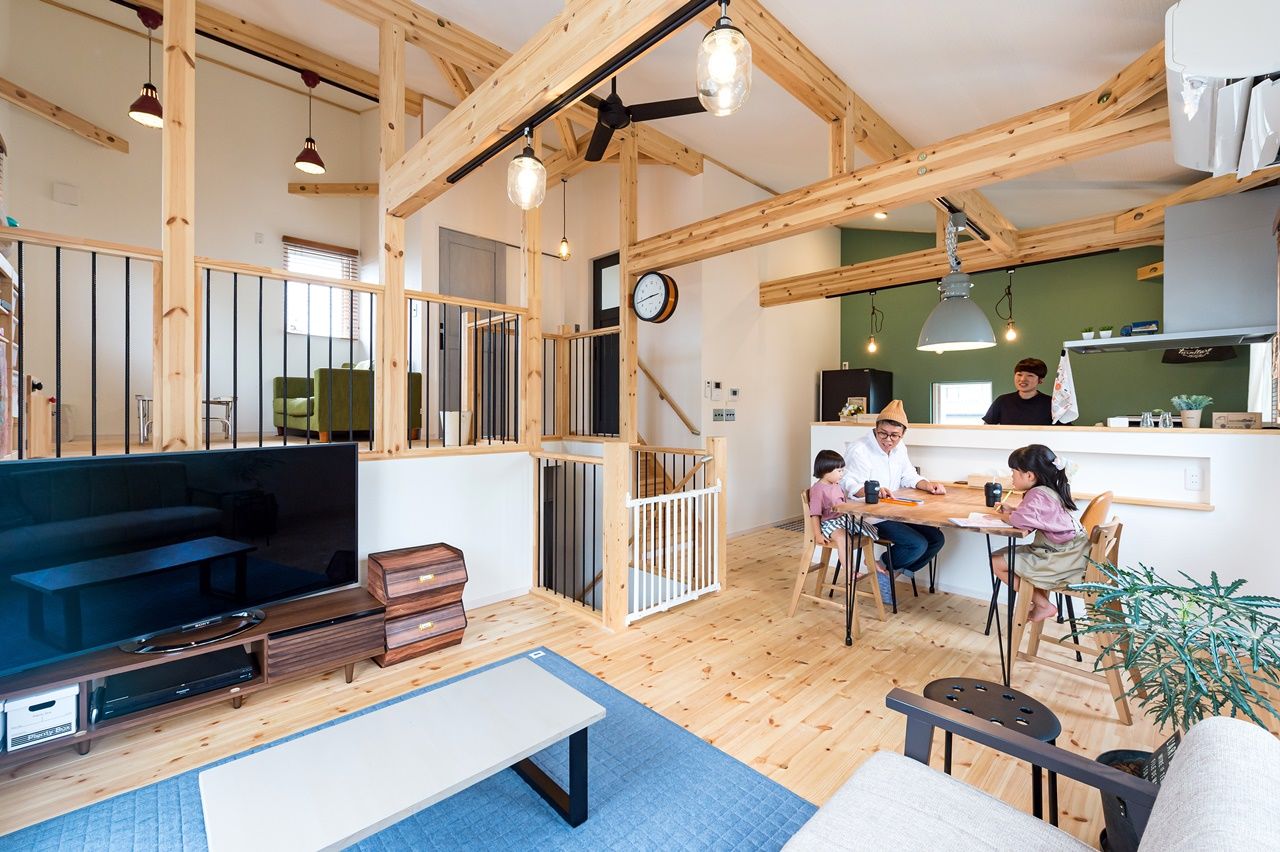 BinO太田 中村住宅工業 【WAVE #ガレージ #ウッドバルコニー #DIY】アウトドアもインドアも！丸ごと遊びつくす家の建築実例画像4