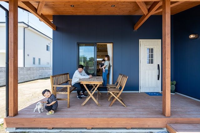 BinO太田 中村住宅工業 【LOAFER #タイル #造作棚 #ウッドデッキ】家族にも仕事にも愛情たっぷり ウイスキーを嗜む家の建築実例画像8