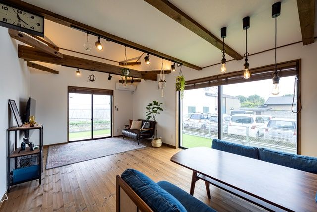 BinO太田 中村住宅工業 【LOAFER #造作洗面 #吹抜け ＃ウッドデッキ】大人の秘密基地 スコッチを味わう至福の家の建築実例画像3