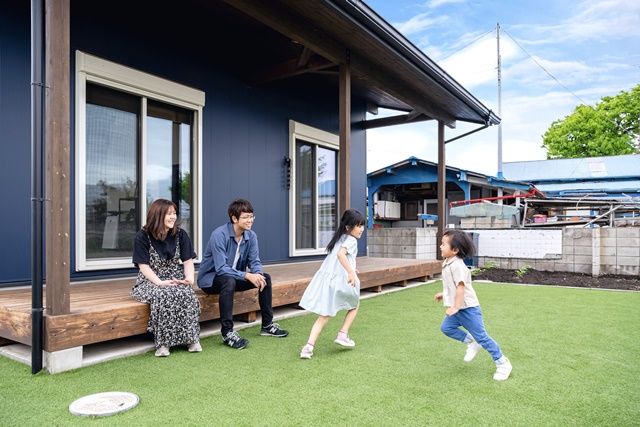 BinO太田 中村住宅工業 【LOAFER #造作洗面 #吹抜け ＃ウッドデッキ】大人の秘密基地 スコッチを味わう至福の家の建築実例画像10