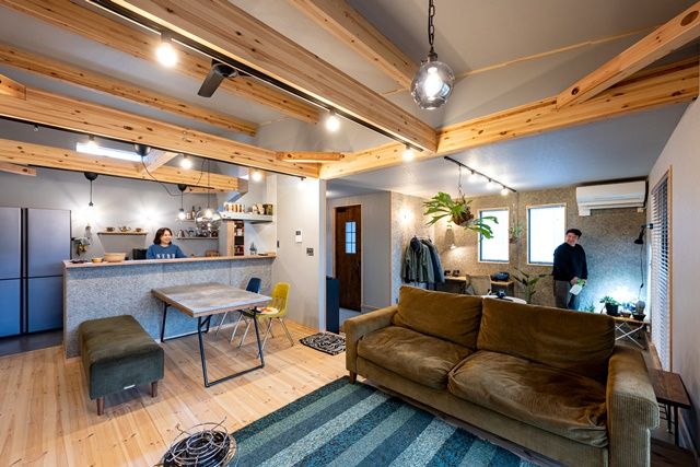 BinO太田 中村住宅工業 【COVACO #土間リビング #造作洗面】観葉植物が映える 土間リビングで寛ぐしっとりした平屋の建築実例画像4