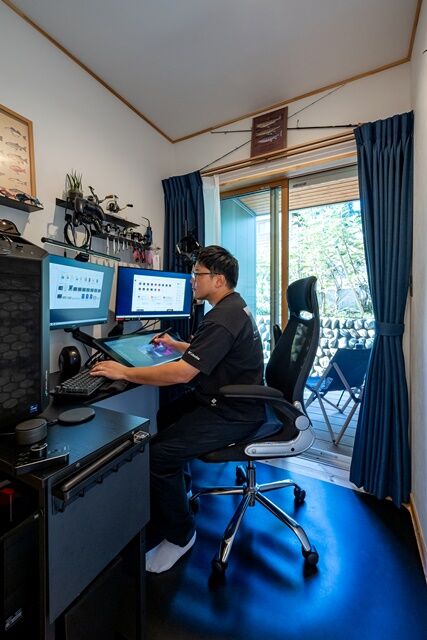 BinO太田 中村住宅工業 【POCHE #書斎 #ガレージ #ウッドデッキ】ワークスペースとアウトドアストッカー 仕事も趣味も充実の家の建築実例画像5