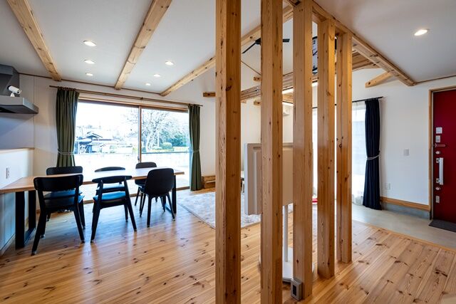 BinO太田 中村住宅工業 【LOAFER  #土間リビング #造作カウンター #造作洗面】念願の家淹れコーヒータイムを楽しむ家の建築実例画像3