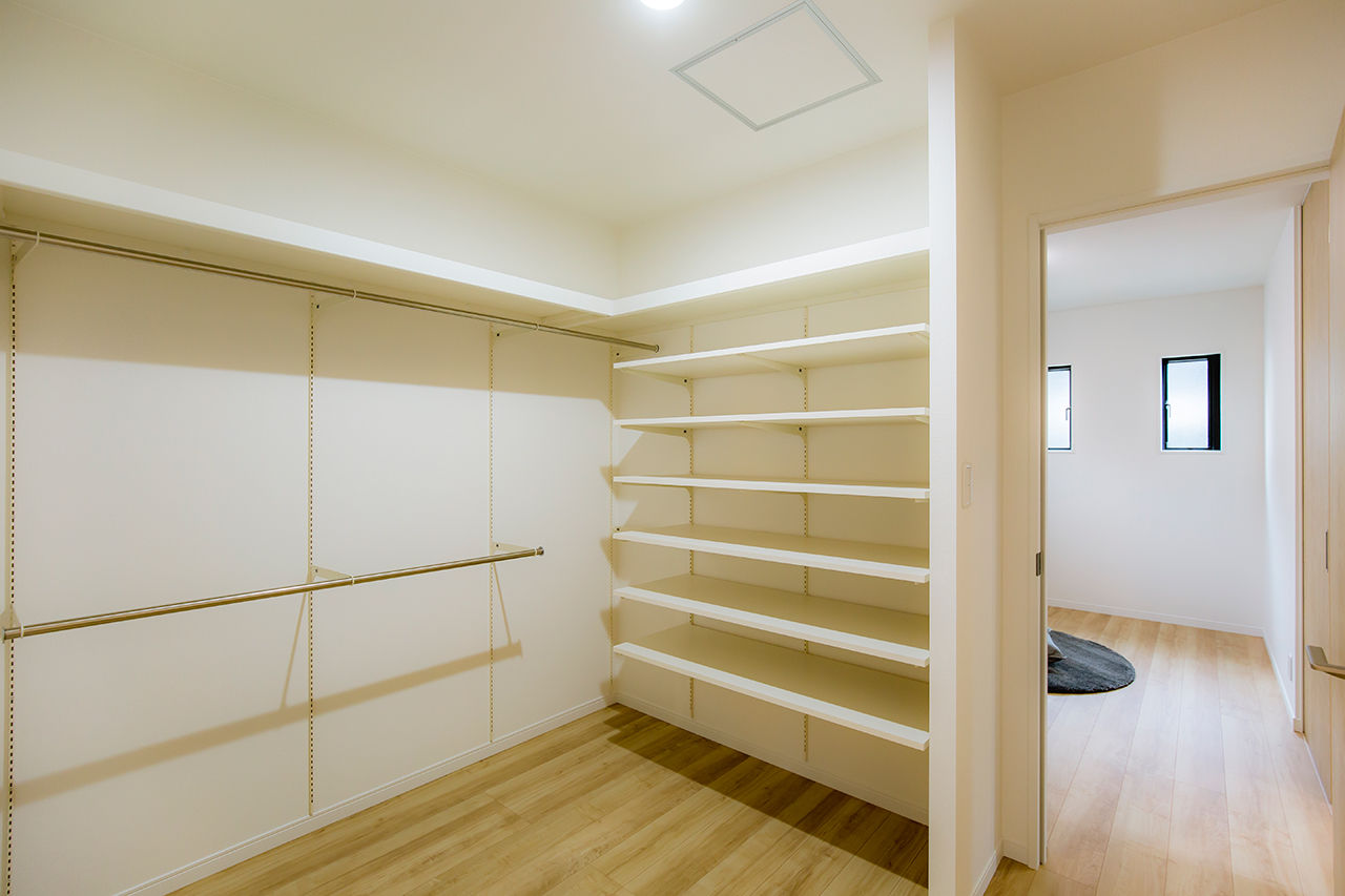 サンエルホーム 【松山市／3LDK】傾斜天井を生かした開放的な平屋風の家。1階で暮らしが完結する暮らしやすさの建築実例画像8