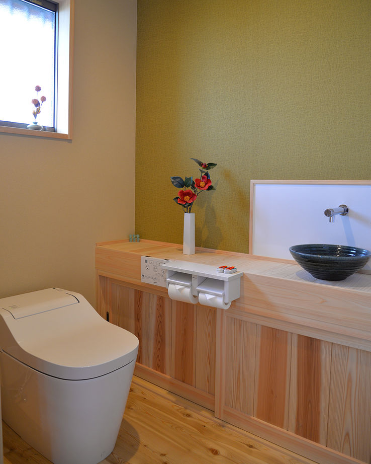 川口建設 【価格1000万円台/平屋/延床30坪/間取り】8寸角の大黒柱や太い梁が支えるロフト付き平屋/ナチュラル/木の家の建築実例画像7