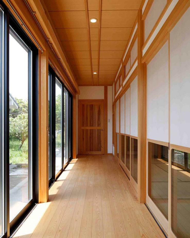 川口建設 【3000万円台/和歌山県/吹き抜け/木の家】様々な無垢材が織り成す、伝統の技と強固な構造・高い断熱性の家の建築実例画像4