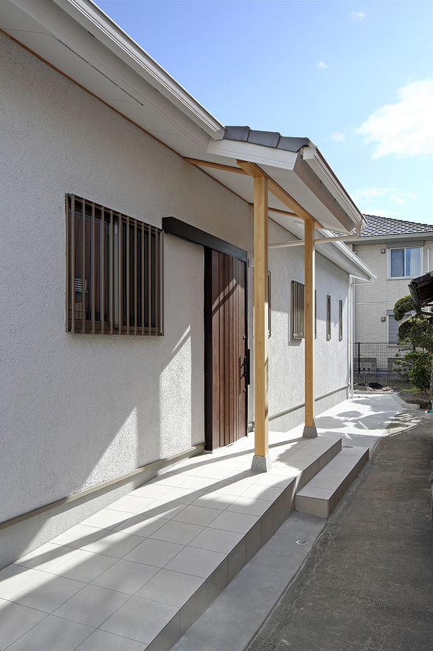 川口建設 【2000万円台/平屋/吹き抜け/ロフト/造作】良質の木をふんだんに使った手造りの家。高性能を納得価格で実現の建築実例画像2