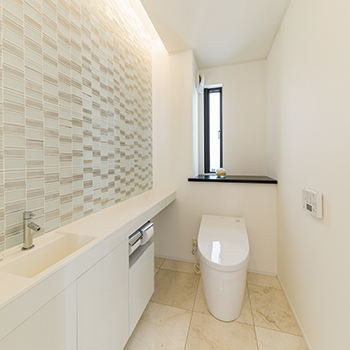 オカモトハウジング 【間取り図有/ガレージ/スキップフロア】空間を生み出す、シンプル&ラグジュアリーなデザインハウスの建築実例画像9