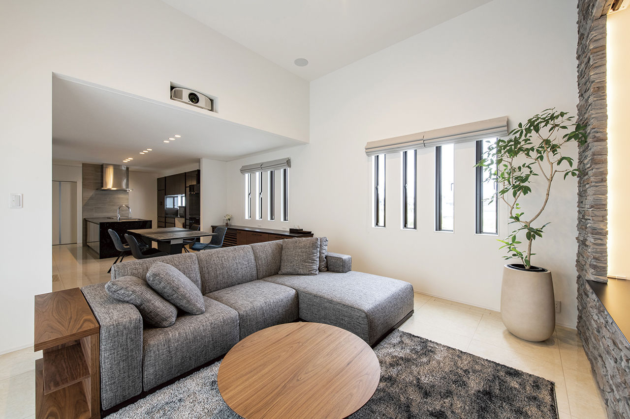 オカモトハウジング 【間取り図有/平屋/ガレージ/テラス】週末は友人が集い、寛ぐ。人生を楽しむプライベートリゾートの建築実例画像5