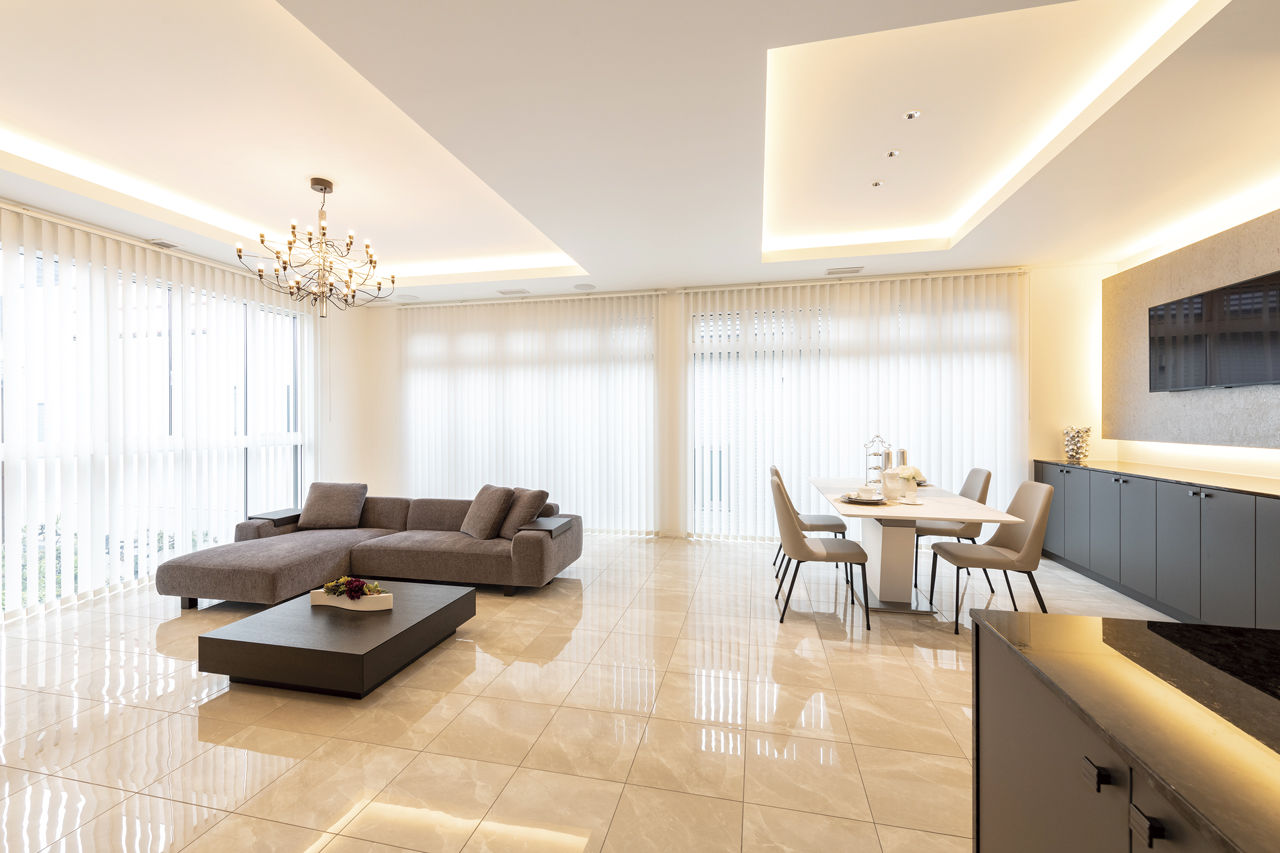 オカモトハウジング 【ガレージ/テラス】光とタイルが織りなす魅惑のホテルライク空間“スイートを超える家”の建築実例画像4