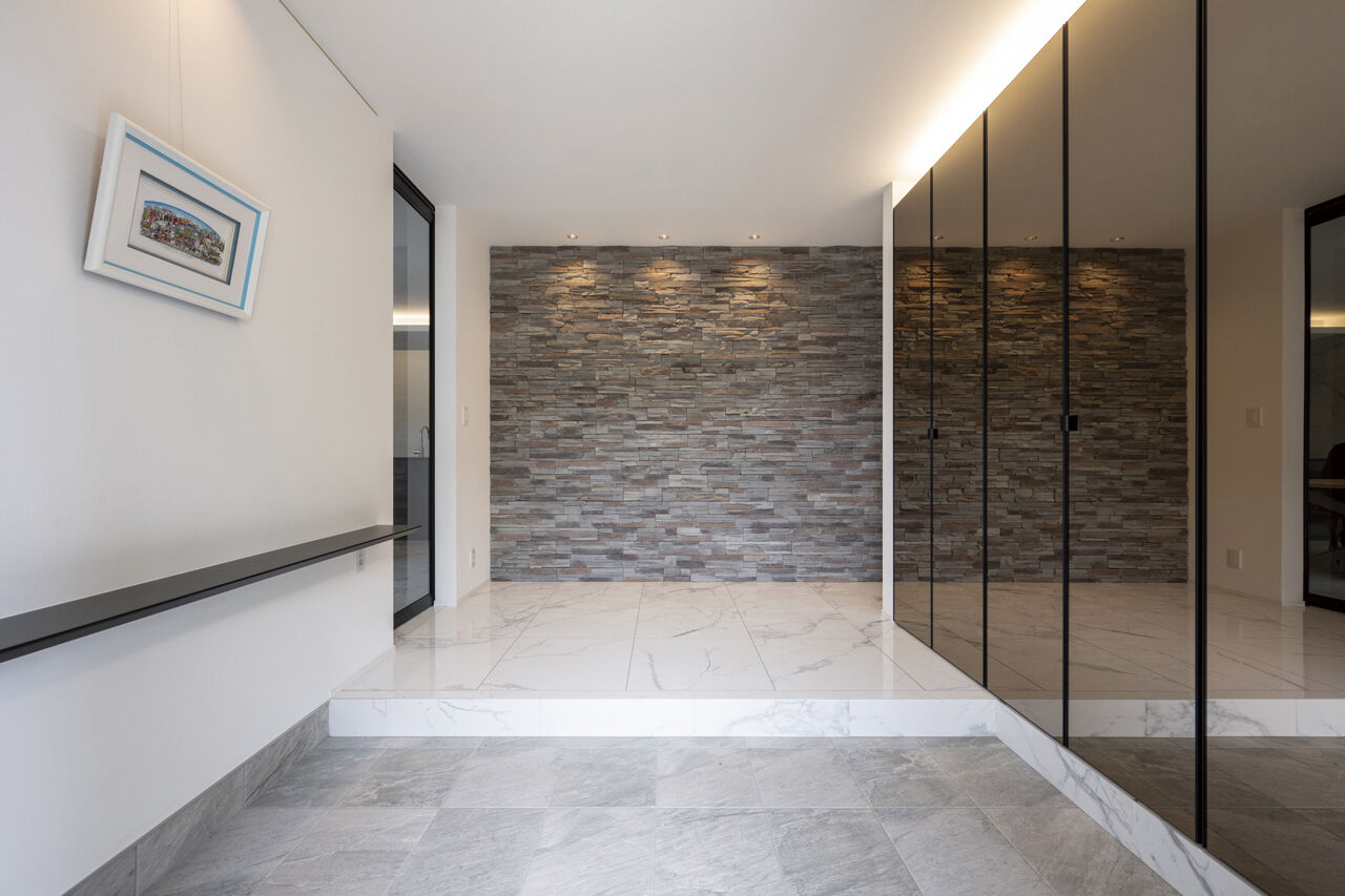 オカモトハウジング 【間取り図有/鈴鹿市/薪ストーブ】日本庭園と融合するモダニズム。『燻し銀』がテーマの平屋住宅の建築実例画像7