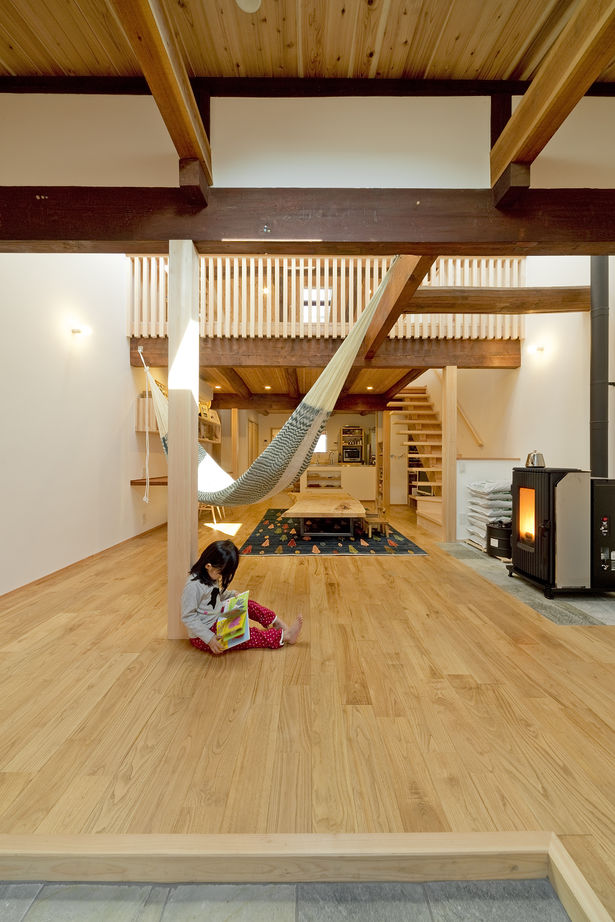 いたや工房（ITAYA KOBO SECONDBASE） 【2500万円台／約35坪／京都府】築100年超のリノベーション。旧家の柱や梁を巧みに利用した平屋の住まいの建築実例画像4