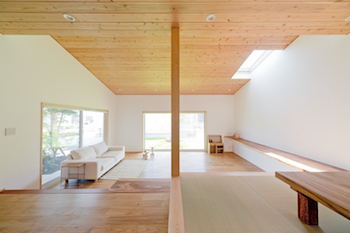 いたや工房（ITAYA KOBO SECONDBASE） 【3100万円台／45坪／京都府】軒を貫くシンボルツリーが印象的なスキップフロアで繋がる木の家の建築実例画像4