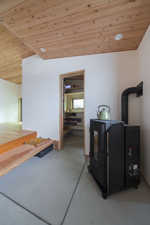 いたや工房（ITAYA KOBO SECONDBASE） 【2600万円台／約36坪／京都府】現場で一から作る職人技に感動。借景を暮らしの中に取り込んだ木の家の建築実例画像8