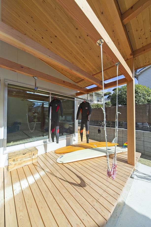 いたや工房（ITAYA KOBO SECONDBASE） 【2600万円台／約30坪／大阪府】広いウッドデッキに大きな土間収納。ラフさが魅力のサーファーズハウスの建築実例画像3