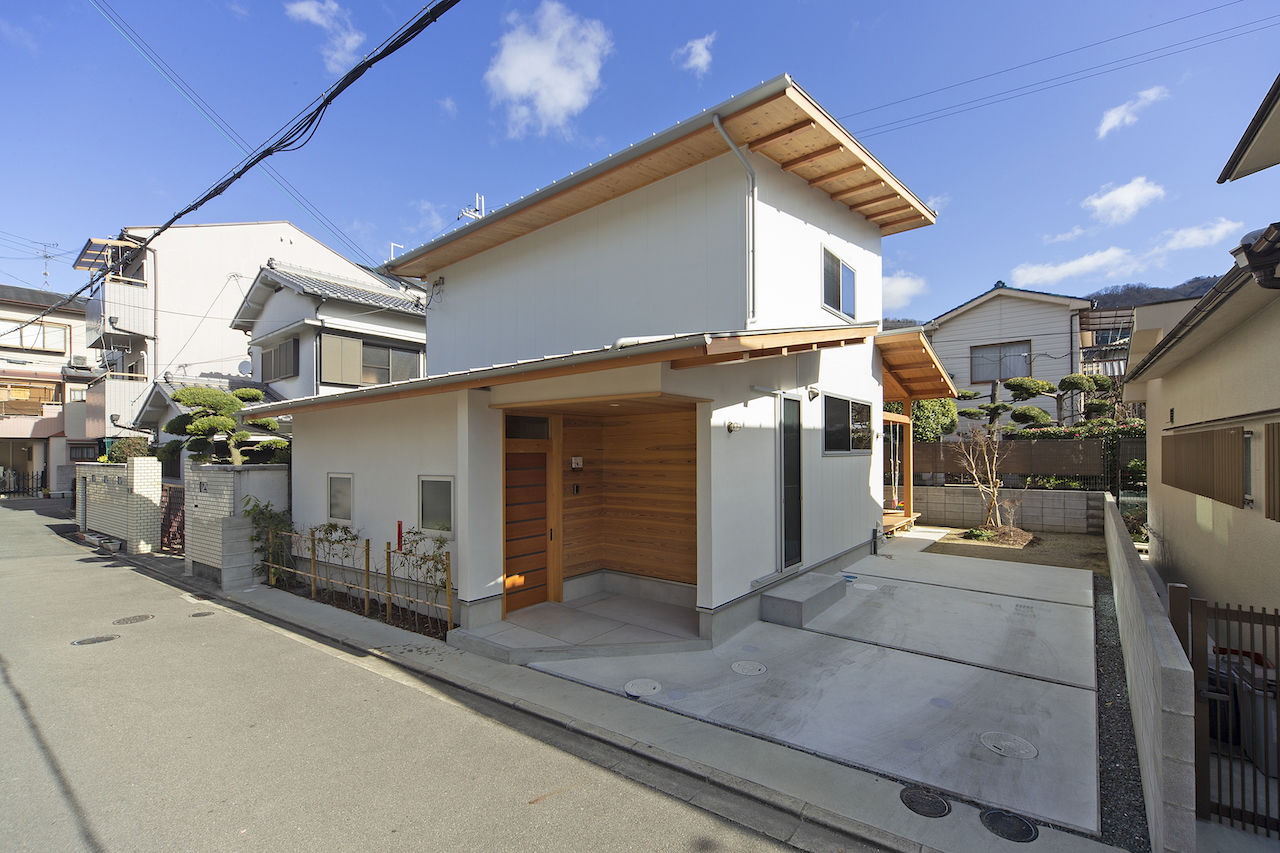 いたや工房（ITAYA KOBO SECONDBASE） 【2600万円台／約30坪／大阪府】広いウッドデッキに大きな土間収納。ラフさが魅力のサーファーズハウスの建築実例画像10