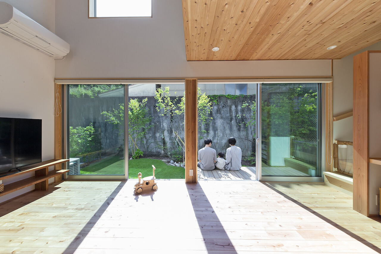 いたや工房（ITAYA KOBO SECONDBASE） 【3000～3500万円／京都府】暮らしの中にいつも緑の景色。平屋のように過ごせる大屋根の家の建築実例画像4