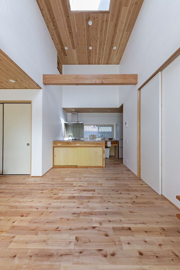 いたや工房（ITAYA KOBO SECONDBASE） 【3000～3500万円／京都府】暮らしの中にいつも緑の景色。平屋のように過ごせる大屋根の家の建築実例画像5