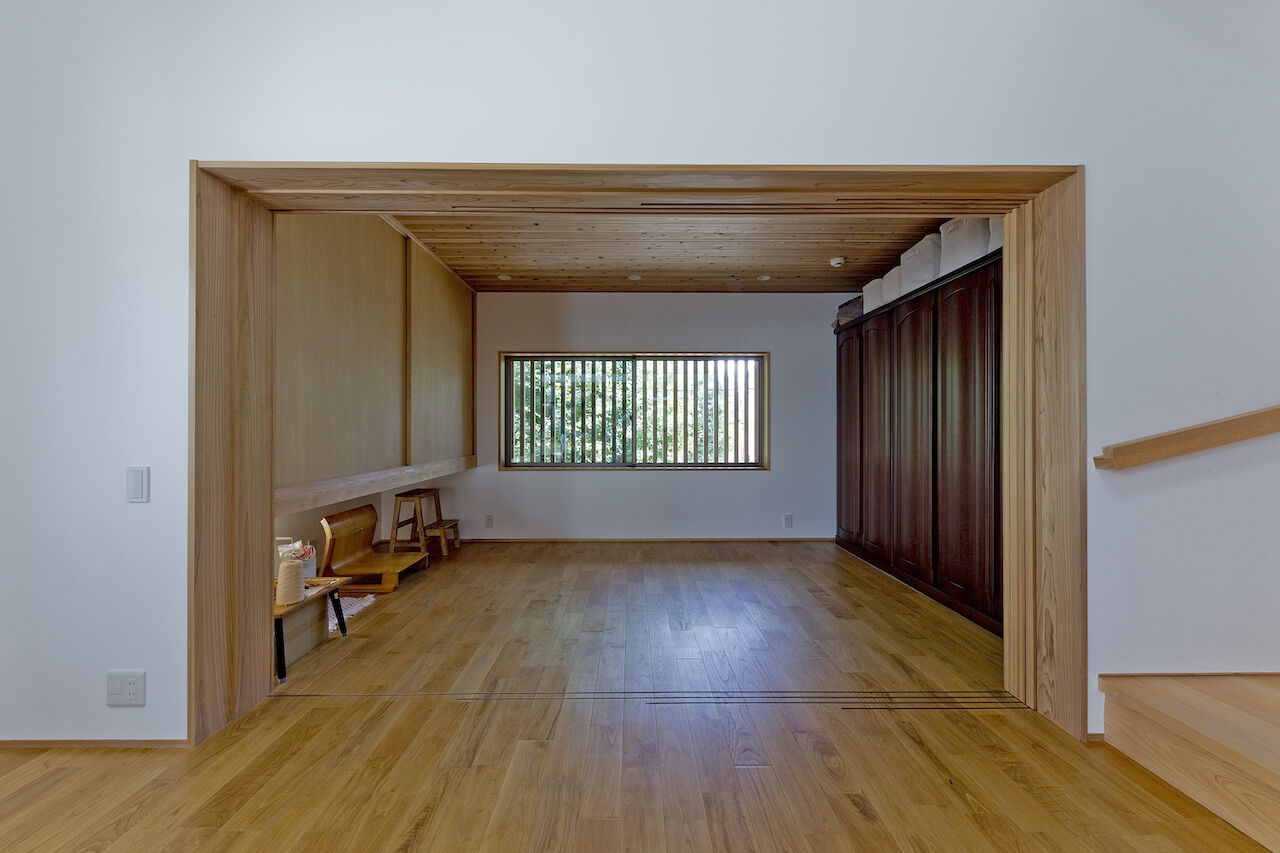 いたや工房（ITAYA KOBO SECONDBASE） 【3000～3500万円／京都府】格子戸で外と繋がる路地空間が魅力。光と視線を巧みに操る2階LDKの住まいの建築実例画像7