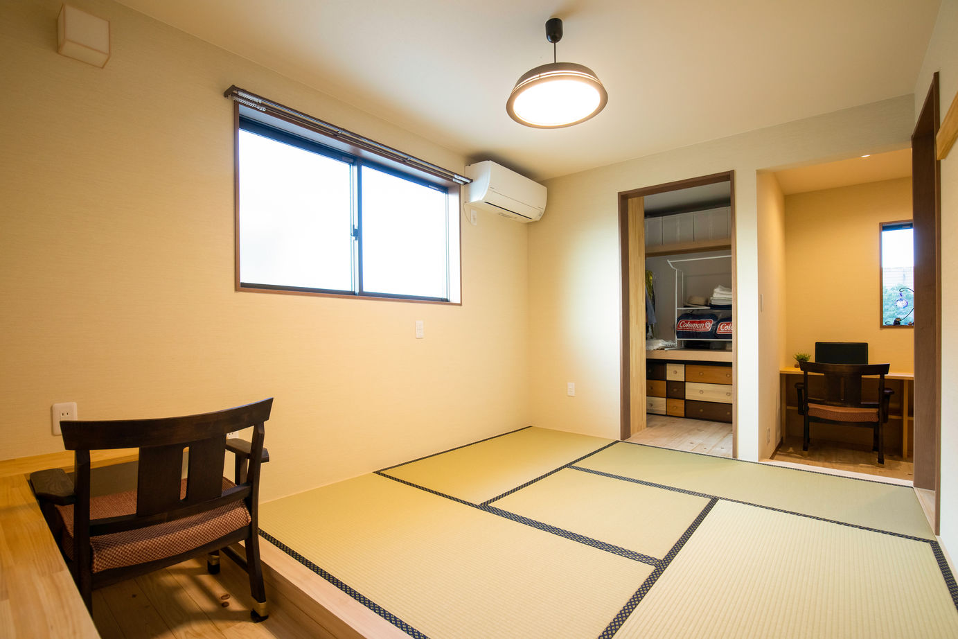 藤見工務店 【奈良県/2000万円台/間取り図有】左官の塗りまでこだわった大工が手掛けた造作収納が光る和モダンの家の建築実例画像6