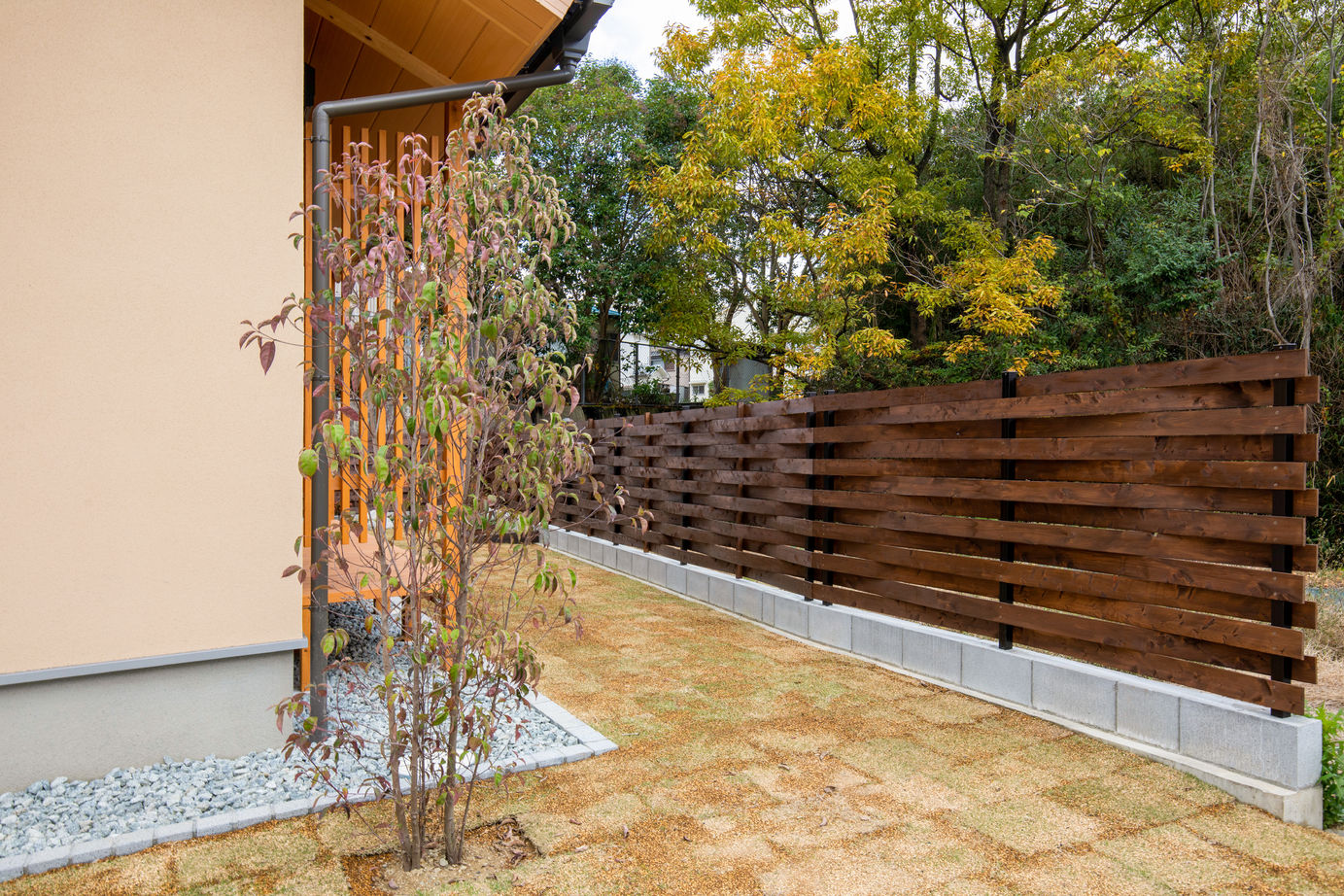 藤見工務店 【奈良県/2000万円台/間取り図有】左官の塗りまでこだわった大工が手掛けた造作収納が光る和モダンの家の建築実例画像10