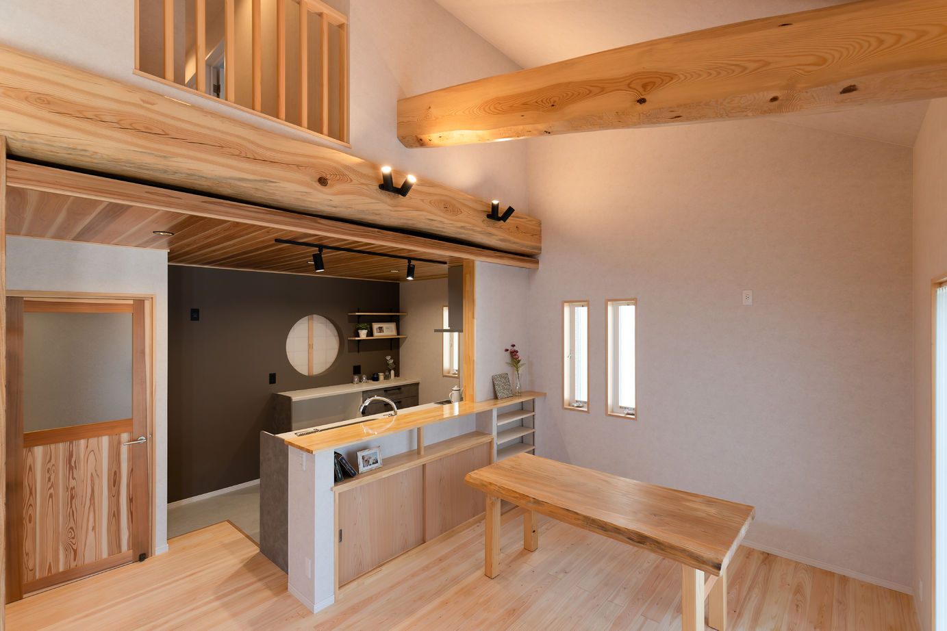 藤見工務店 【奈良県/ほぼ平屋/30坪台】住む人にやさしい、自然素材をふんだんに取り入れた和モダンな木の家の建築実例画像2