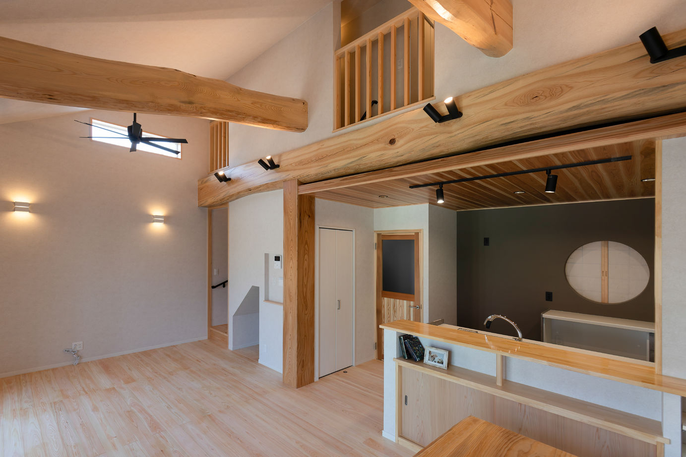 藤見工務店 【奈良県/ほぼ平屋/30坪台】住む人にやさしい、自然素材をふんだんに取り入れた和モダンな木の家の建築実例画像4