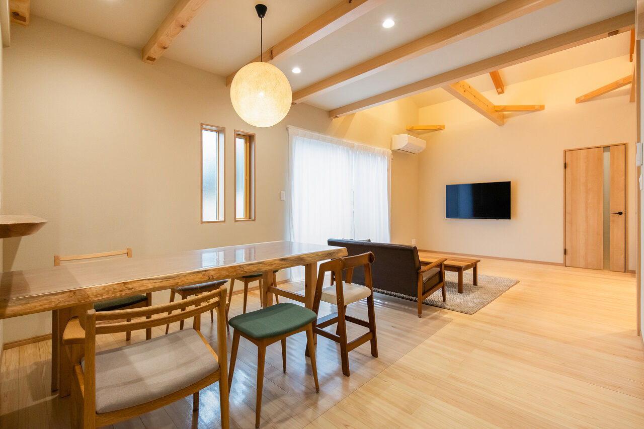 藤見工務店 【奈良県/ほぼ平屋/30坪台】銘木・吉野桧の清々しい香りに包まれて暮らす、和モダンな木の家の建築実例画像2