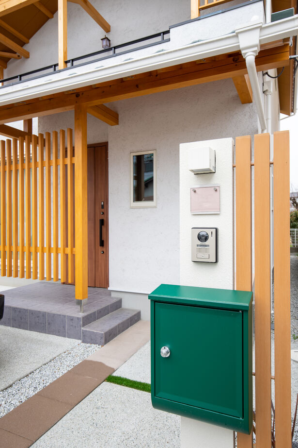 藤見工務店 【木の家】木の香り漂うリビングの梁を魅せるお家の建築実例画像9